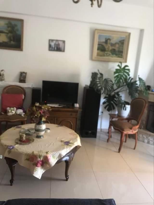1 Bedroom Apartment Close To The Sea Артемида Екстериор снимка
